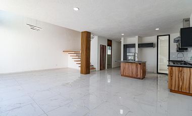 Casa en Fraccionamiento Lomas de Cuernavaca