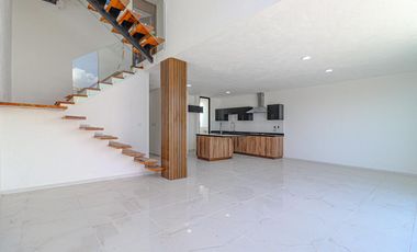 Casa en Fraccionamiento Lomas de Cuernavaca