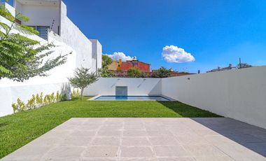 Casa en Fraccionamiento Lomas de Cuernavaca