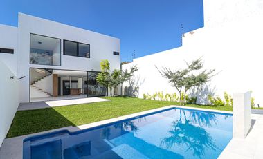 Casa en Fraccionamiento Lomas de Cuernavaca