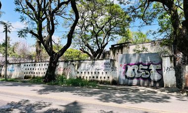 A una cuadra de plaza Cuernavaca