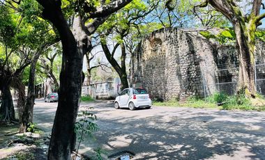 A una cuadra de plaza Cuernavaca
