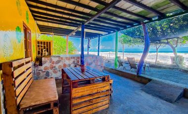 Venta de Hostal Amoblado y Equipado para 50 Personas - Documentación al Día