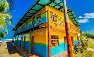 Venta de Hostal Amoblado y Equipado para 50 Personas - Documentación al Día