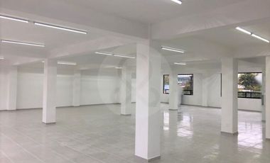 Edificio en venta en Magisterial Vista Bella