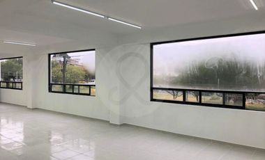 Edificio en venta en Magisterial Vista Bella