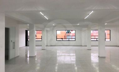 Edificio en venta en Magisterial Vista Bella