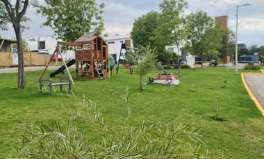 Terreno en Venta Fracc. Los Robles, frente al club
