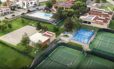 Terreno en Venta Fracc. Los Robles, frente al club