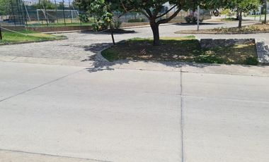 Terreno en Venta Fracc. Los Robles, frente al club