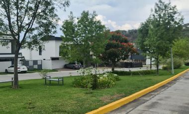 Terreno en Venta Fracc. Los Robles, frente al club