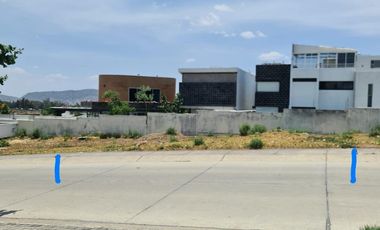 Terreno en Venta Fracc. Los Robles, frente al club