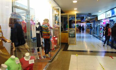 Vendo Local Comercial 33 m2, 1 Baño, Alameda