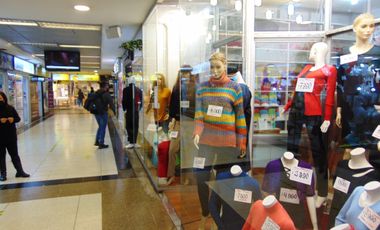 Vendo Local Comercial 33 m2, 1 Baño, Alameda