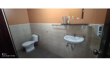 Machachi, Galpón, 576 m2, 3 ambientes, 3 baños, parqueadero