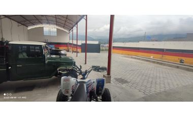 Machachi, Galpón, 576 m2, 3 ambientes, 3 baños, parqueadero