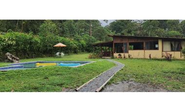Mindo, Casa, 168 m2, terreno de 1840 m2, piscina, áreas verdes