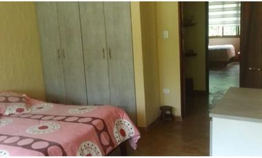 Mindo, Casa, 168 m2, terreno de 1840 m2, piscina, áreas verdes