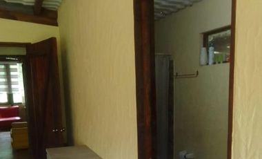 Mindo, Casa, 168 m2, terreno de 1840 m2, piscina, áreas verdes