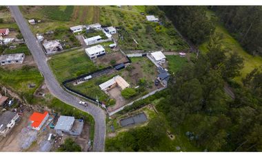 Cayambe, Terreno en venta, 1860 m2, construcción de 140 m2, arboles frutales