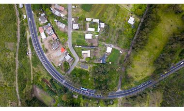 Cayambe, Terreno en venta, 1860 m2, construcción de 140 m2, arboles frutales
