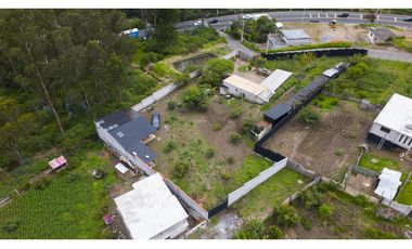 Cayambe, Terreno en venta, 1860 m2, construcción de 140 m2, arboles frutales