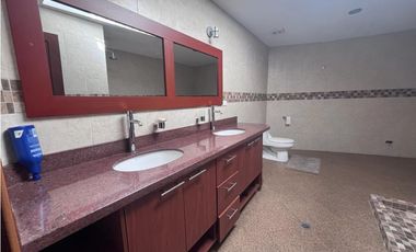 RENTA, PONCEANO, AMOBLADO, 4 DORMITORIOS, 2 ESTACIONAMIENTOS