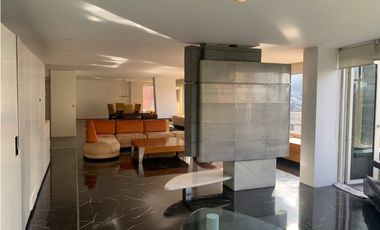 Gonzalez Suarez, Departamento en renta, 307 m2, 3 habitaciones, 4 baños, 2 parqueaderos