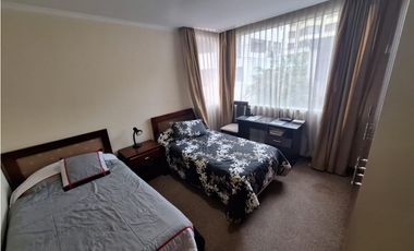 González Suárez, Departamento en renta, 135 m2, 3 habitaciones, 3 baños, 2 parqueaderos