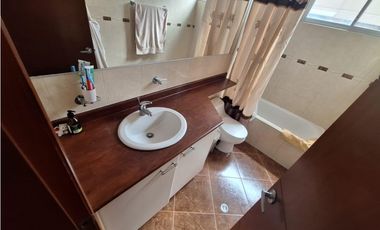 González Suárez, Departamento en renta, 135 m2, 3 habitaciones, 3 baños, 2 parqueaderos