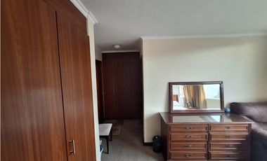 González Suárez, Departamento en renta, 135 m2, 3 habitaciones, 3 baños, 2 parqueaderos