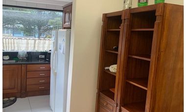 González Suárez, Departamento en renta, 140 m2, 2 habitaciones, 3 baños, 1 parqueadero