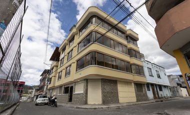Guamani, Casa rentera en venta, 678 m2, 7 departamentos, local, 3 parqueaderos