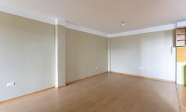 Guamani, Casa rentera en venta, 678 m2, 7 departamentos, local, 3 parqueaderos