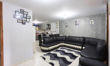 Guamani, Casa rentera en venta, 678 m2, 7 departamentos, local, 3 parqueaderos