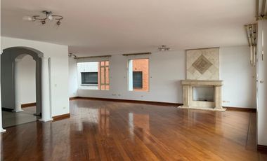Quito Tenis, Departamento en renta, 430 m2, 4 hab, 6 baños, 2 parq