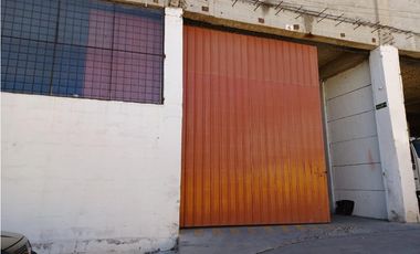 Carcelén industrial, Galpón en renta, 400 m2, 2 ambientes, 1 baño, 2 parqueaderos