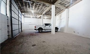 Carcelén Industrial, Galpón en renta, 200 m2, 2 ambientes, 1 baño, 1 parqueadero