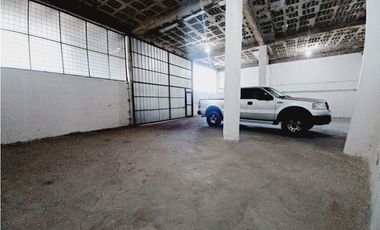 Carcelén Industrial, Galpón en renta, 200 m2, 2 ambientes, 1 baño, 1 parqueadero