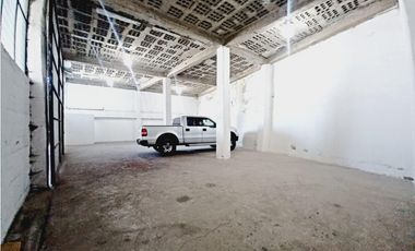 Carcelén Industrial, Galpón en renta, 200 m2, 2 ambientes, 1 baño, 1 parqueadero