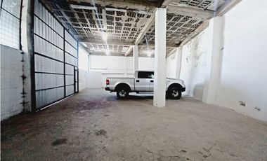 Carcelén Industrial, Galpón en renta, 200 m2, 2 ambientes, 1 baño, 1 parqueadero