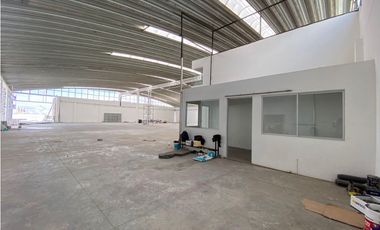 Carcelén, Galpón en renta, 2169 m2, 5 ambientes, 5 baños