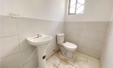 Carcelén, Galpón en renta, 2169 m2, 5 ambientes, 5 baños