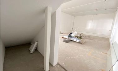 Carcelén, Galpón en renta, 2169 m2, 5 ambientes, 5 baños
