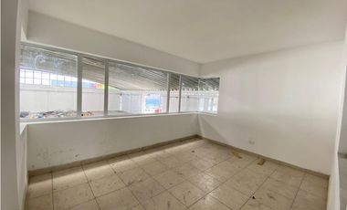Carcelén, Galpón en renta, 2169 m2, 5 ambientes, 5 baños
