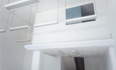 Santa Clara, Local Comercial en renta, 110 m2, 2 ambientes, 2 baños