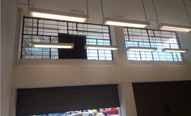 Santa Clara, Local Comercial en renta, 110 m2, 2 ambientes, 2 baños