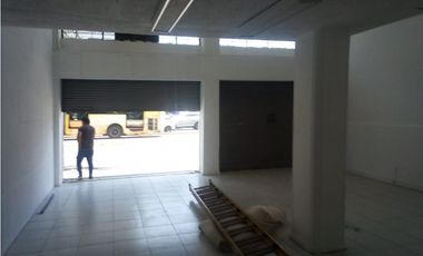 Santa Clara, Local Comercial en renta, 110 m2, 2 ambientes, 2 baños