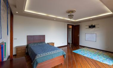 Iñaquito Alto,Departamento en renta,430 m2,4 hab. 3 baños,2 parq.