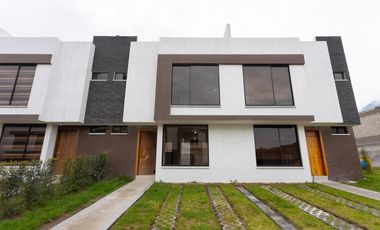 Mitad del Mundo, Casas en Venta, 107m2, 3 habitaciones, 3 baños